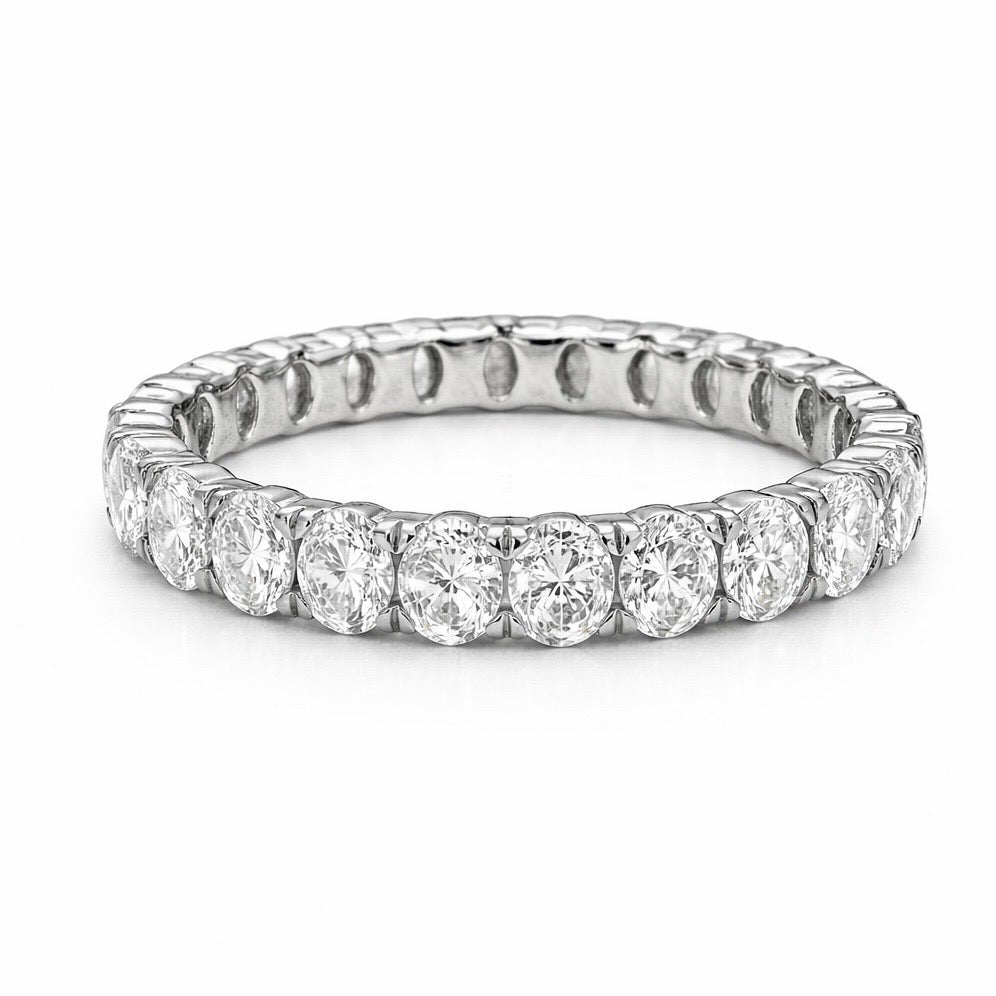 Oval Eternity