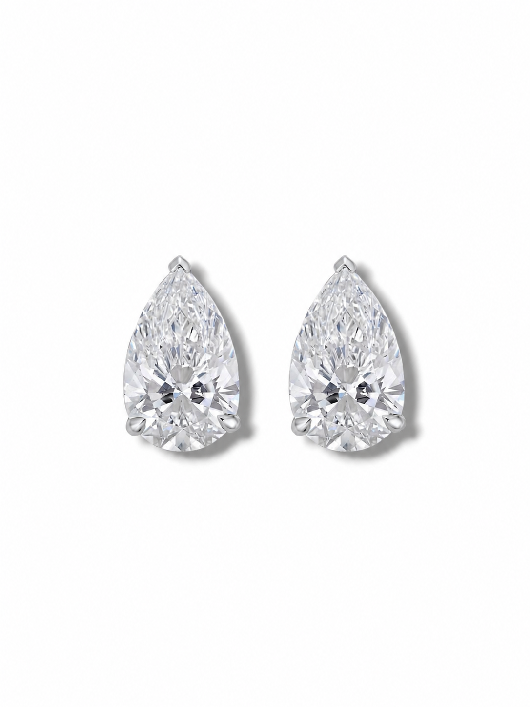 6ct Pear Studs