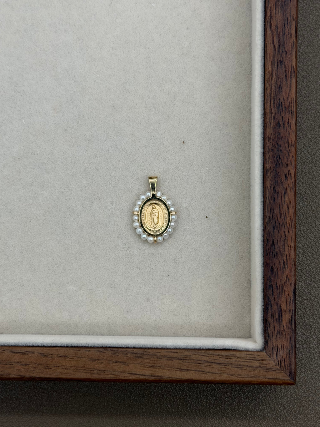 Pearl "Virgen De Guadalupe" Pendant