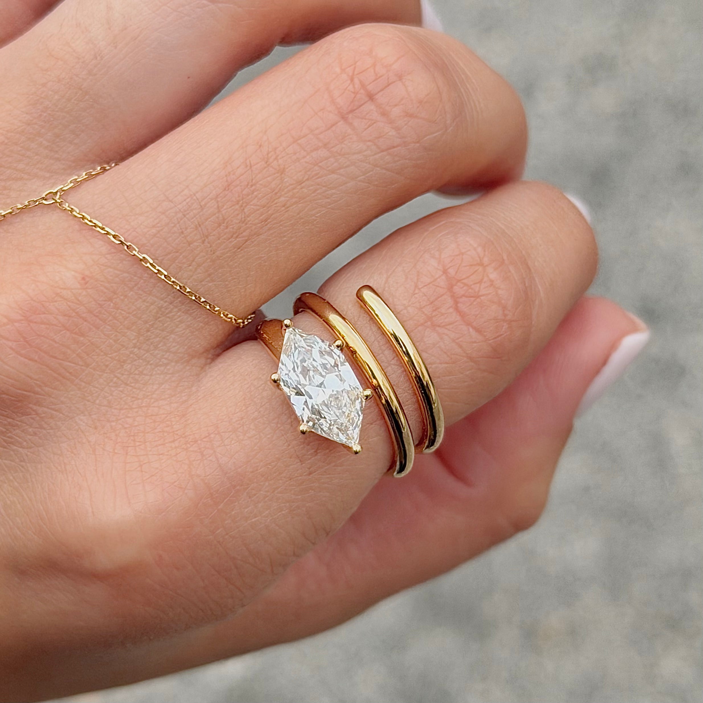 Gio Ring